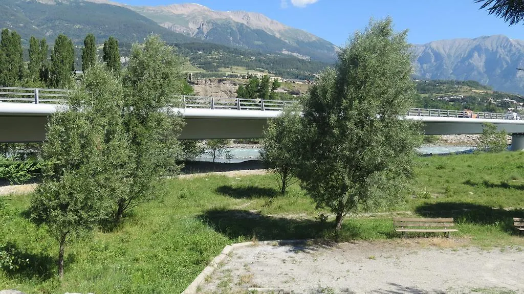 Camping La Tour Embrun