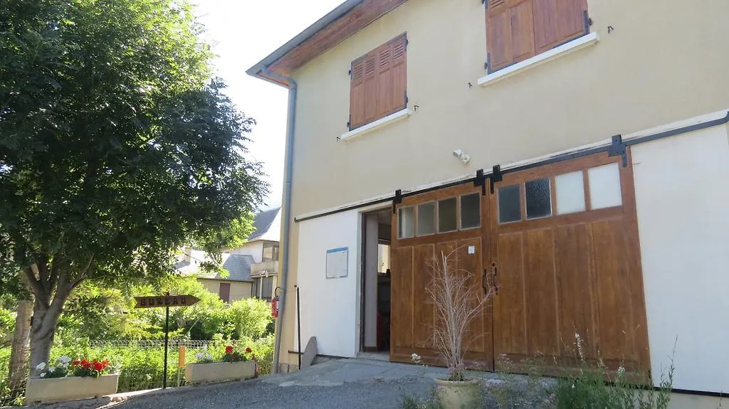 **  Camping La Tour Embrun France